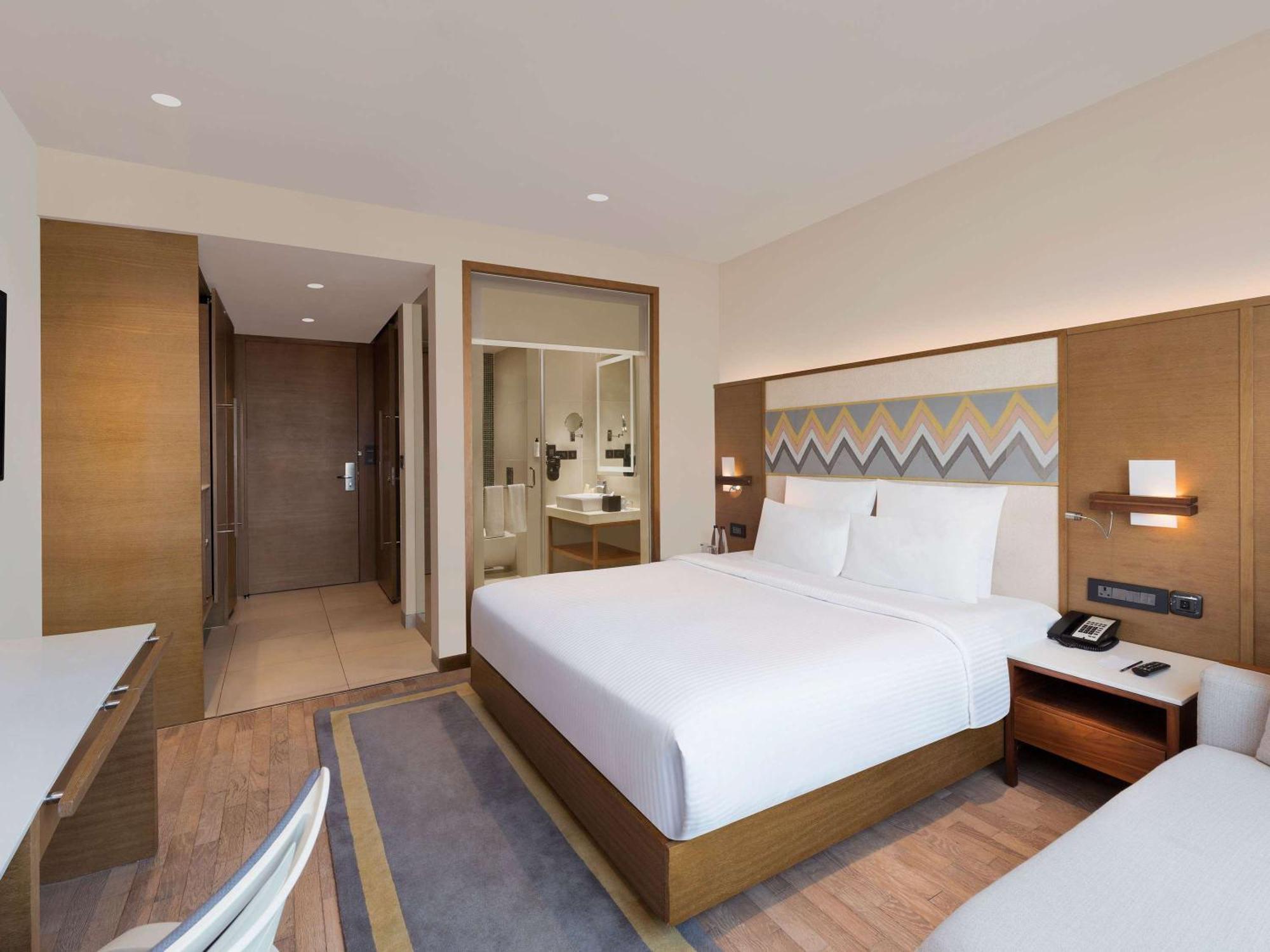 Novotel Guwahati Gs Road Esterno foto