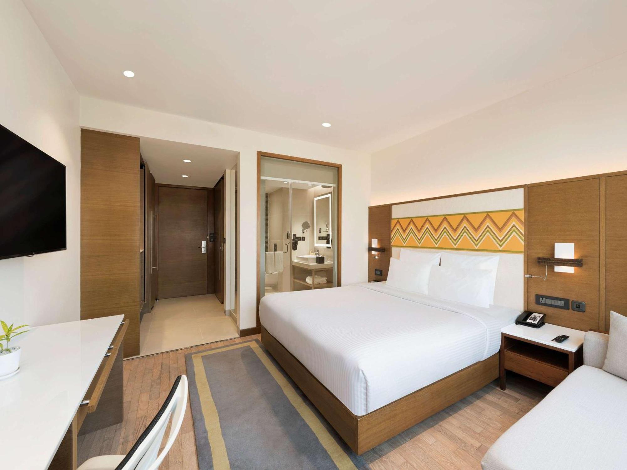 Novotel Guwahati Gs Road Esterno foto
